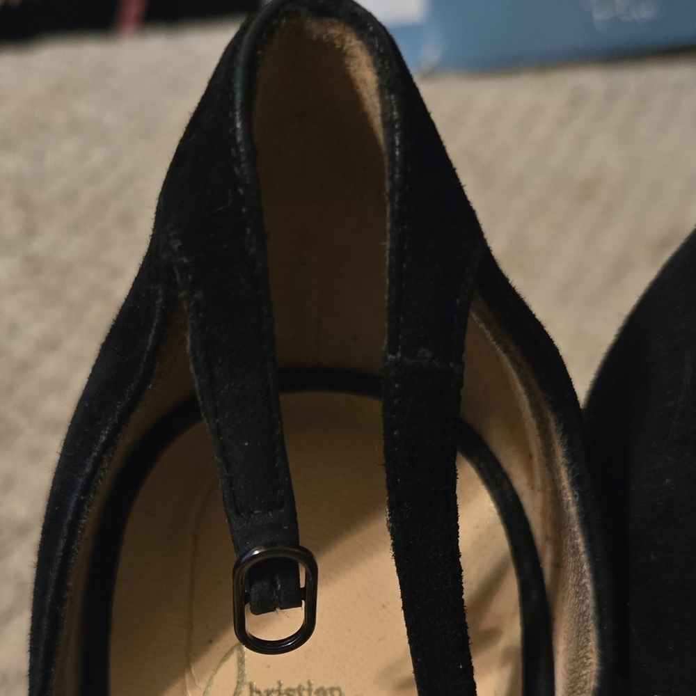 Black Peep-Toe Heels - Picture 2 of 7
